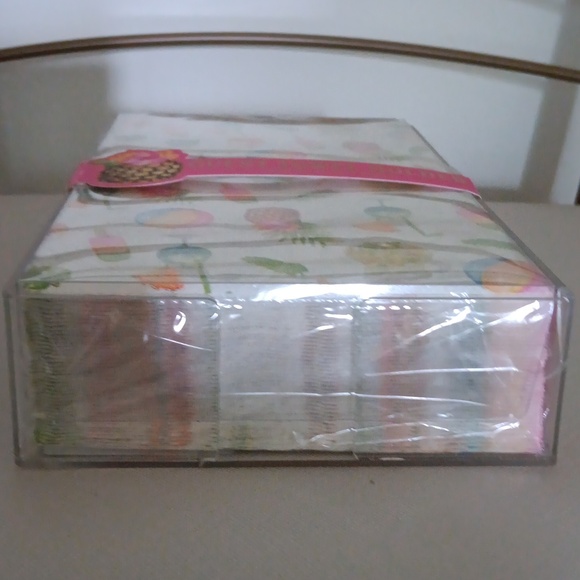 New!Delilah Jane Guest Towel Holder - Picture 3 of 5